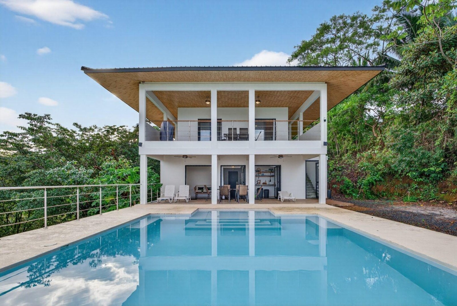 Vacation Home with Pool in Torio Hills